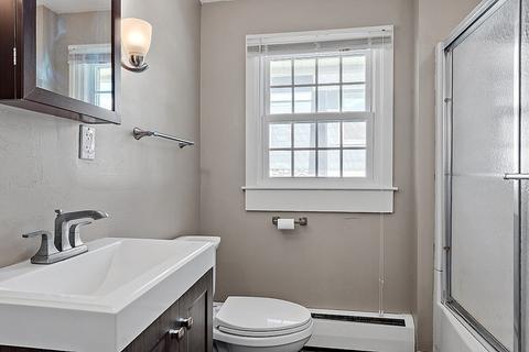 18 Ashburnham Rd, Worcester, MA 01605 photo 19
