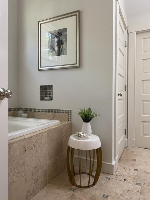 55 White Pl, Brookline, MA 02445 photo 13