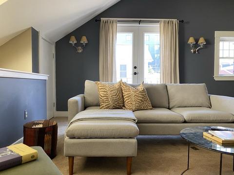 55 White Pl, Brookline, MA 02445 photo 9