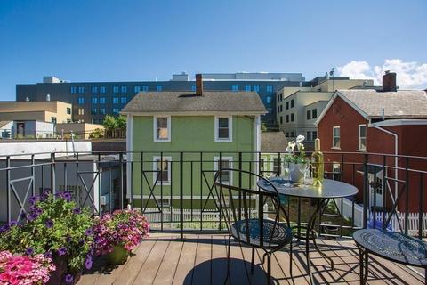 55 White Pl, Brookline, MA 02445 photo 10