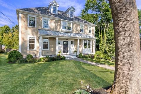 7 Howe St, Hingham, MA 02043 photo 2