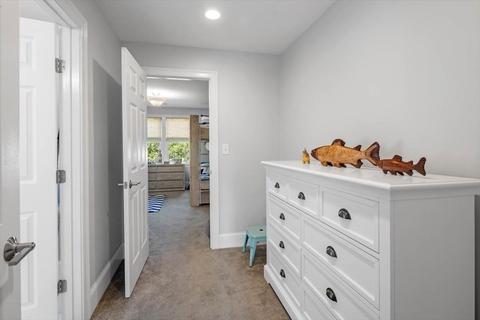 7 Howe St, Hingham, MA 02043 photo 21