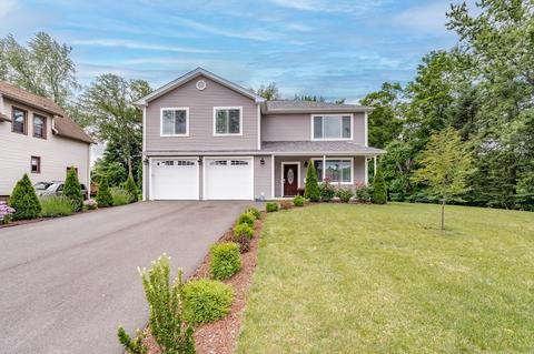 38 Keith St, Chicopee, MA 01013 photo 2