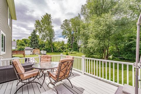 38 Keith St, Chicopee, MA 01013 photo 8