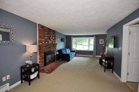 43 Wood Ln, Maynard, MA 01754 photo 7