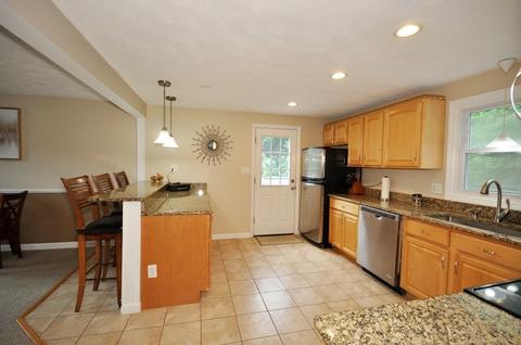43 Wood Ln, Maynard, MA 01754 photo 10