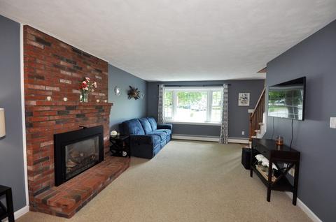43 Wood Ln, Maynard, MA 01754 photo 6