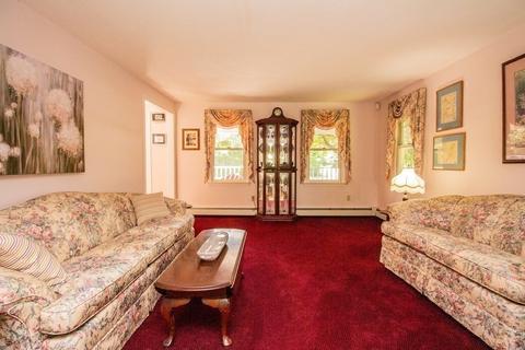 19 Forest Park Dr, Mendon, MA 01756 photo 21