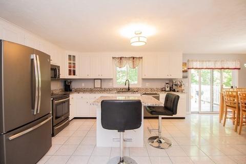 19 Forest Park Dr, Mendon, MA 01756 photo 12