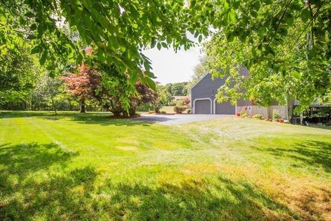 19 Forest Park Dr, Mendon, MA 01756 photo 6