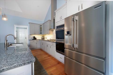 58 Chestnut St, Upton, MA 01568 photo 11