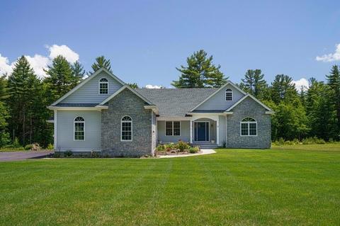 58 Chestnut St, Upton, MA 01568 photo 1