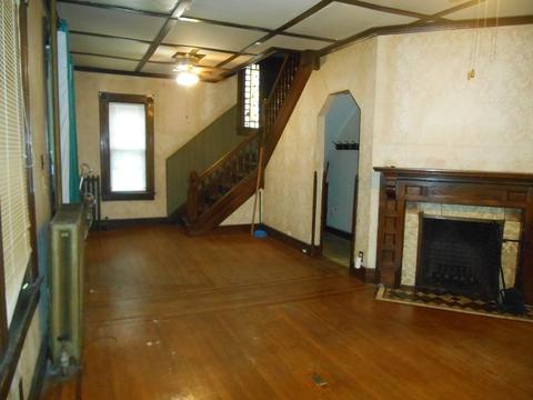 109 Yale St, Springfield, MA 01109 photo 3