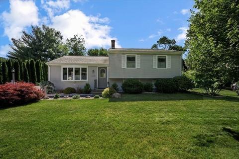 57 Tamarack, Springfield, MA 01129 photo 2
