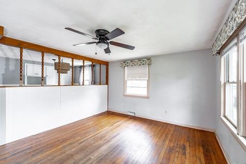 117 Louis Rd, Springfield, MA 01118 photo 9