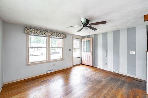 117 Louis Rd, Springfield, MA 01118 photo 11