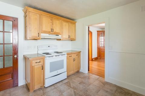 104 Pleasant St, Ware, MA 01082 photo 6
