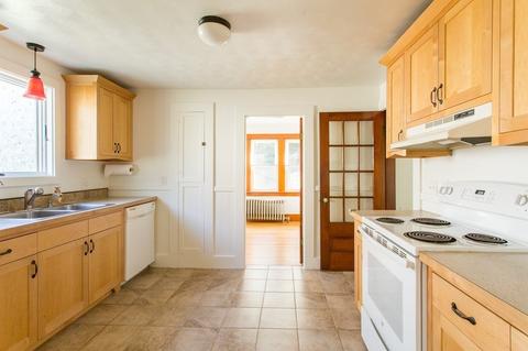 104 Pleasant St, Ware, MA 01082 photo 5