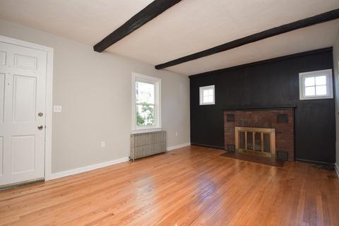 258 Shawmut St, Springfield, MA 01108 photo 4