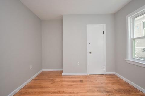 258 Shawmut St, Springfield, MA 01108 photo 14