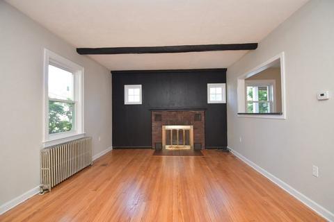 258 Shawmut St, Springfield, MA 01108 photo 3