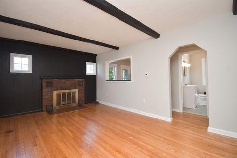 258 Shawmut St, Springfield, MA 01108 photo 2