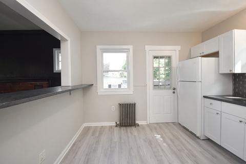 258 Shawmut St, Springfield, MA 01108 photo 10