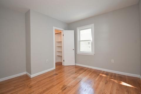 258 Shawmut St, Springfield, MA 01108 photo 13