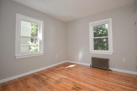 258 Shawmut St, Springfield, MA 01108 photo 17