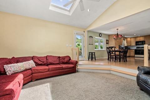 147 Standish, Needham, MA 02492 photo 7