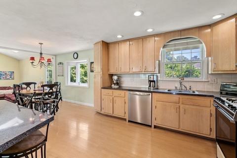 147 Standish, Needham, MA 02492 photo 3