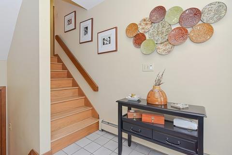 9 Maple Tree Ln, Franklin, MA 02038 photo 5