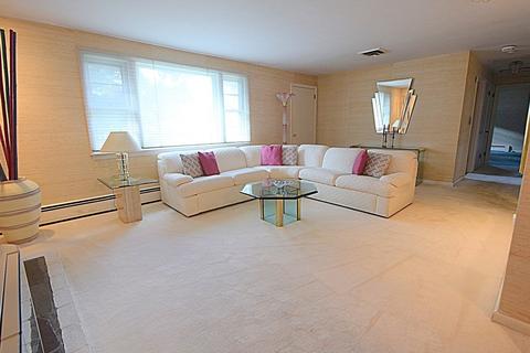 12 Smith Rd, Randolph, MA 02368 photo 5
