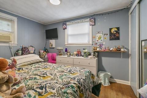 148 Regal St, Springfield, MA 01118 photo 12