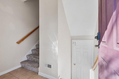 18 Sophia Dr, Worcester, MA 01607 photo 3