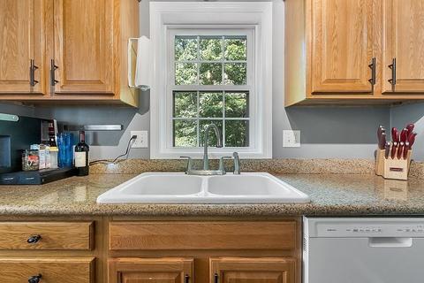 18 Sophia Dr, Worcester, MA 01607 photo 13