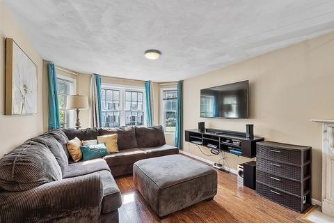 18 Sophia Dr, Worcester, MA 01607 photo 4
