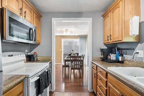 18 Sophia Dr, Worcester, MA 01607 photo 14
