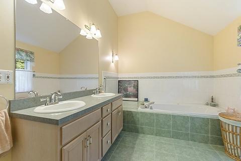 71 Easter Brook Rd, Lunenburg, MA 01462 photo 28