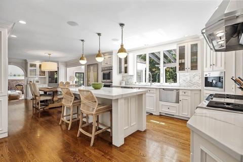 241 Leavitt St, Hingham, MA 02043 photo 8