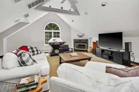 241 Leavitt St, Hingham, MA 02043 photo 30