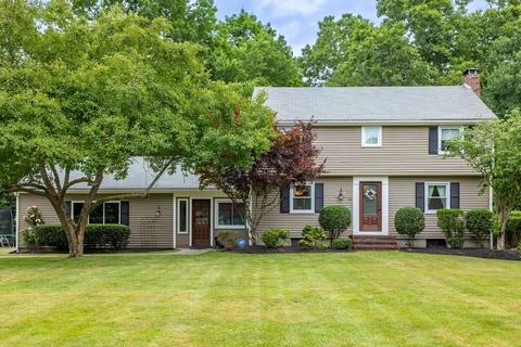 25 Mitchell Rd, Stow, MA 01775 photo 1