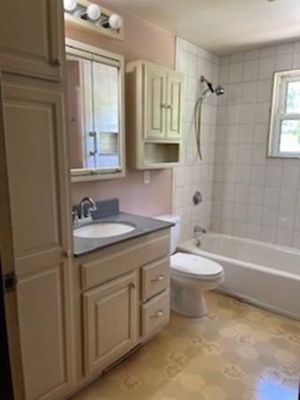46 First St, Worcester, MA 01602 photo 9