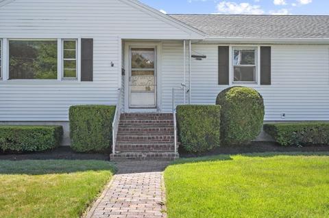 3 Adeline Rd, Beverly, MA 01915 photo 4