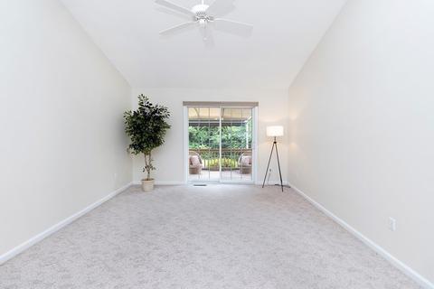 104 Johnson Rd #604, Chicopee, MA 01022 photo 7
