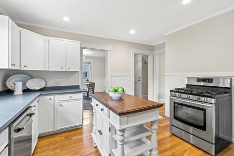 175 Walnut St, Wellesley, MA 02481 photo 12
