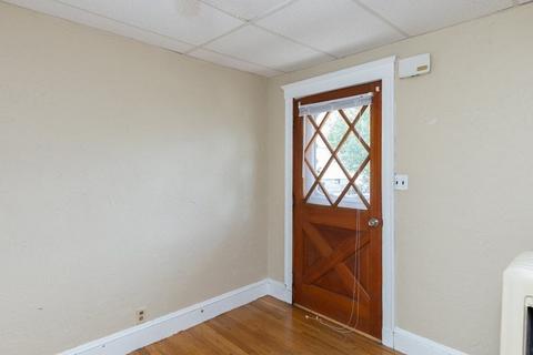 14 Francis St, Everett, MA 02149 photo 4