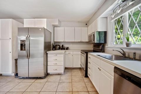 19 Commonwealth Ave, Worcester, MA 01604 photo 3
