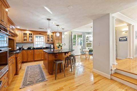 237 Forest St, Reading, MA 01867 photo 16