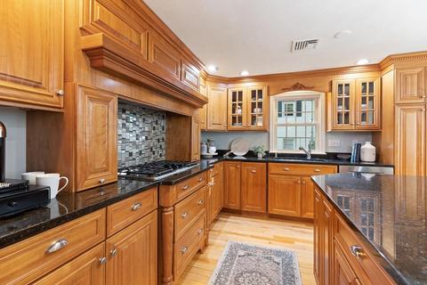 237 Forest St, Reading, MA 01867 photo 17